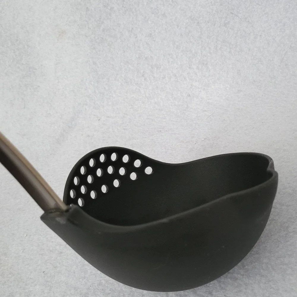 Pampered Chef Nylon Straining Serving Ladle Spoon Steel‎ Handle Slotted Edge
